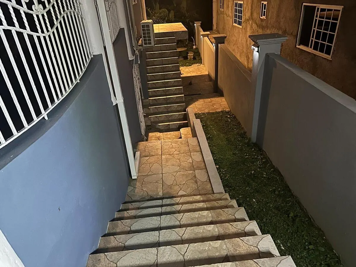 Secluded Haven 2 Bedroom St Mary Jamaica Charlottenburgh 0*,