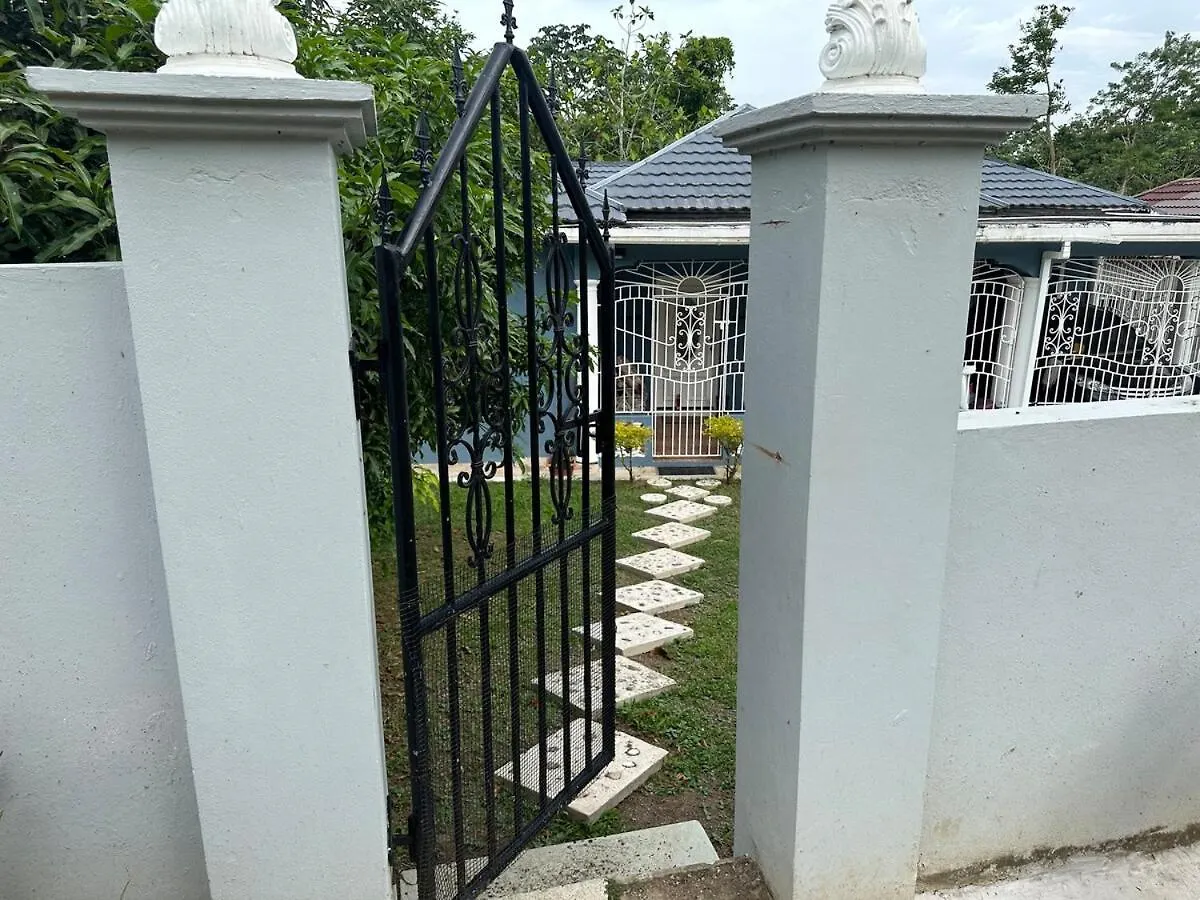 Holiday home Secluded Haven 2 Bedroom St Mary Jamaica Charlottenburgh